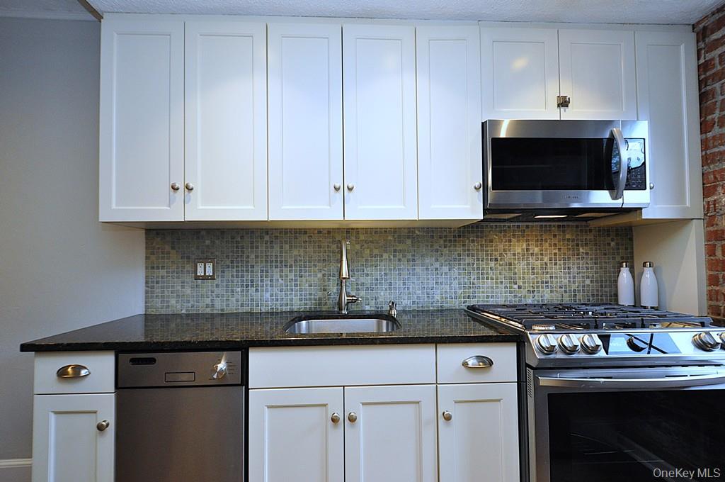 105 Garth Road # 1L, Scarsdale, NY 10583