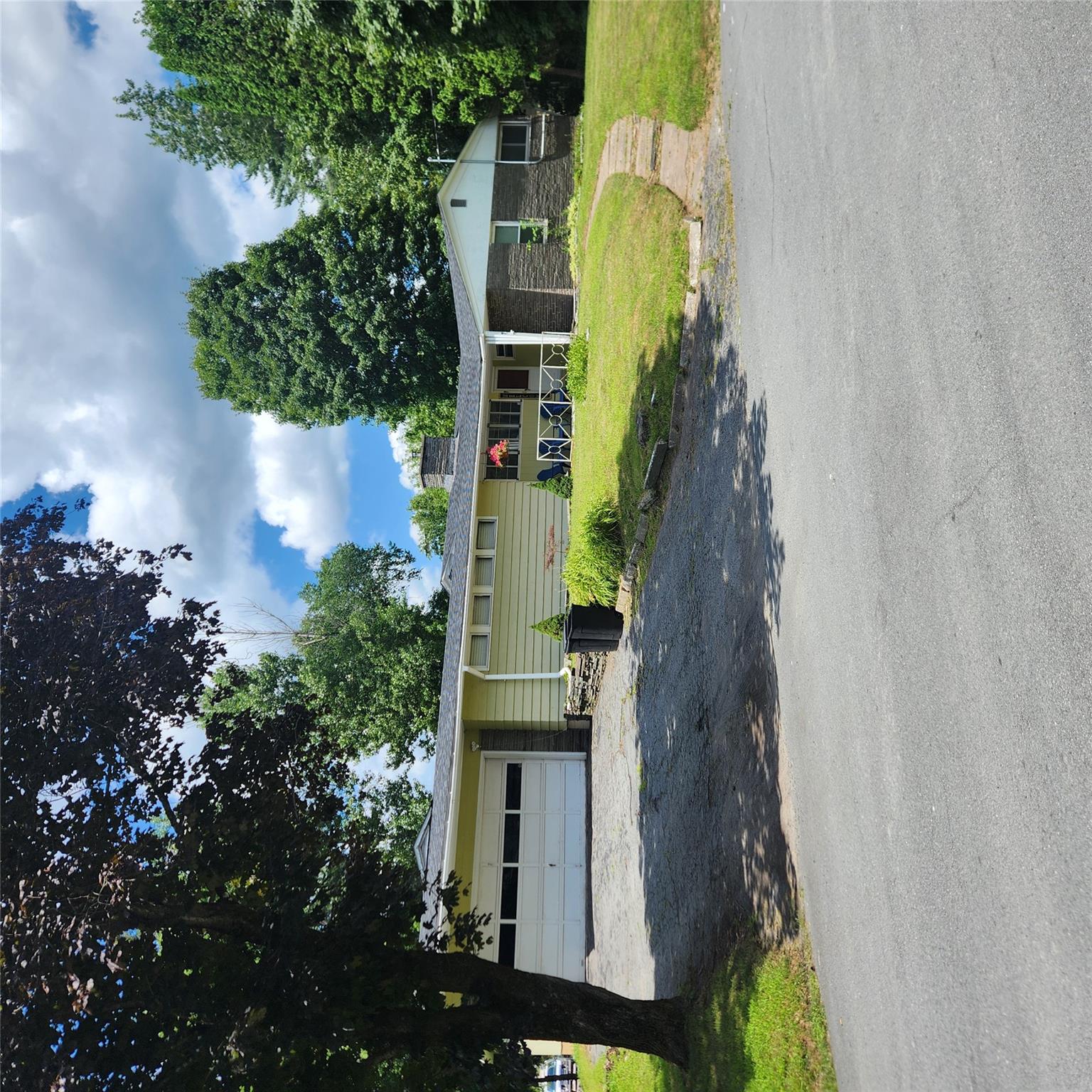 7 Meadow Street, Livingston Manor, NY 12758