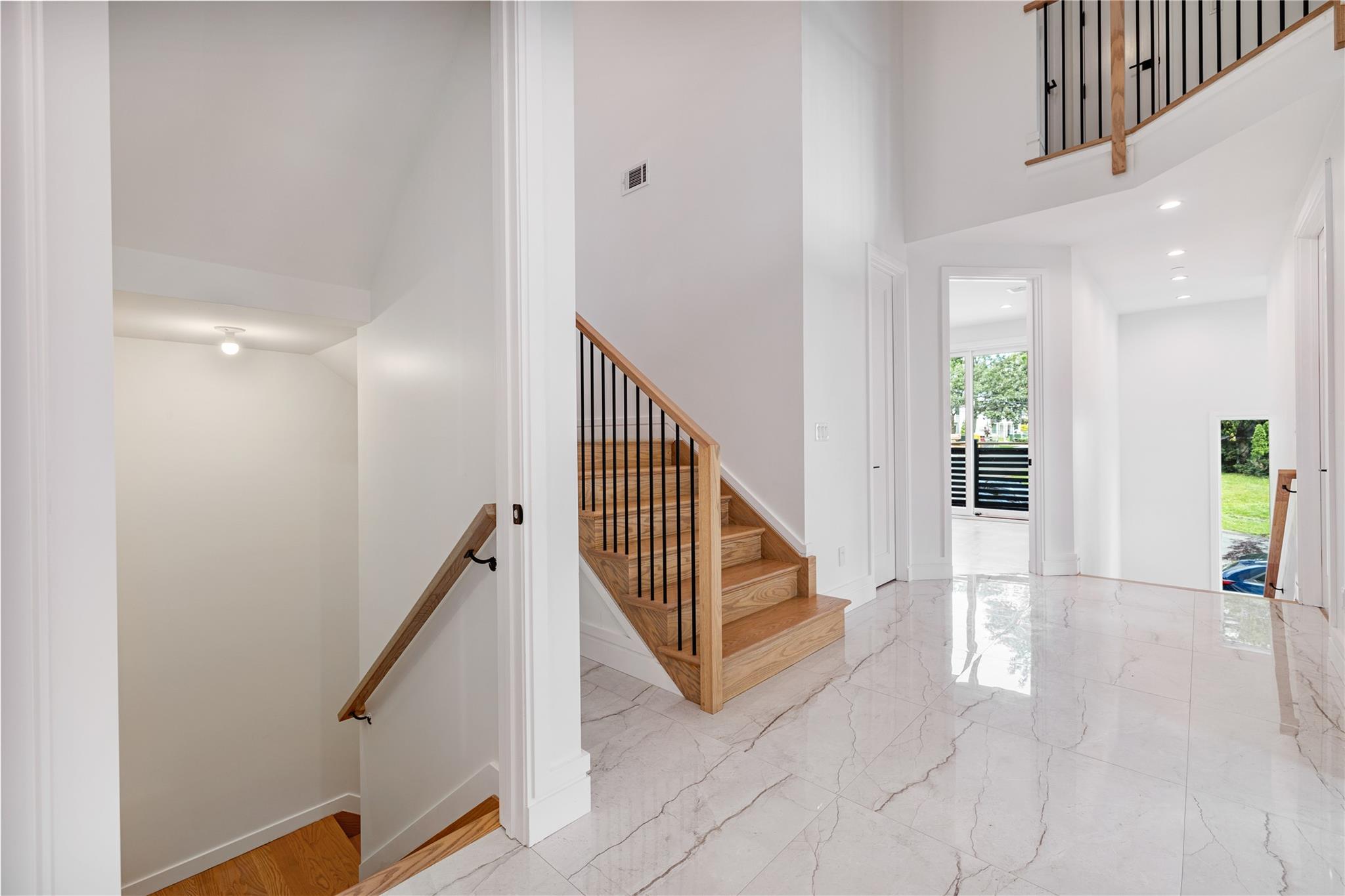 24 Suffern Place # 202, Monsey, NY 10952