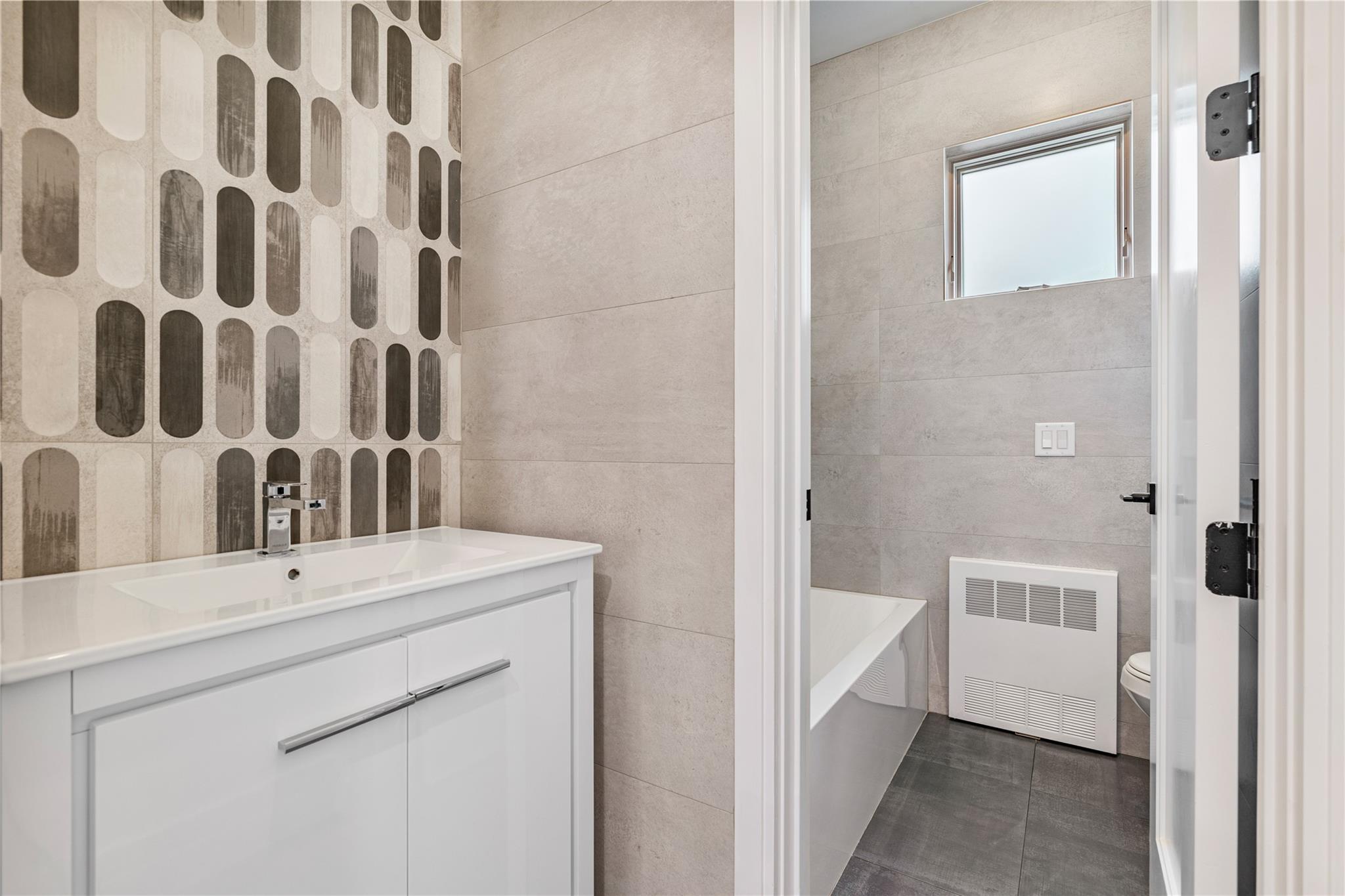 24 Suffern Place # 202, Monsey, NY 10952