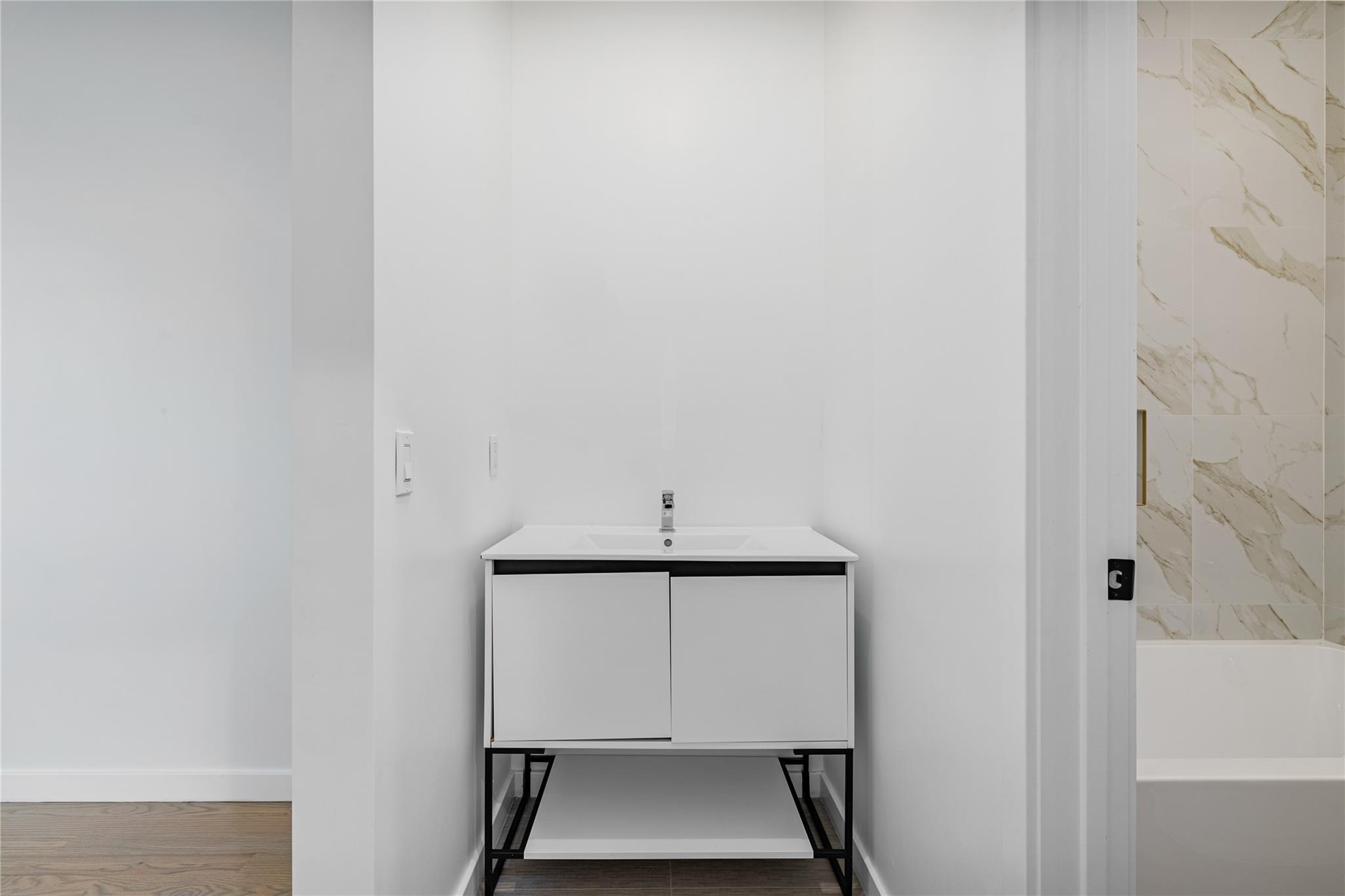 24 Suffern Place # 202, Monsey, NY 10952