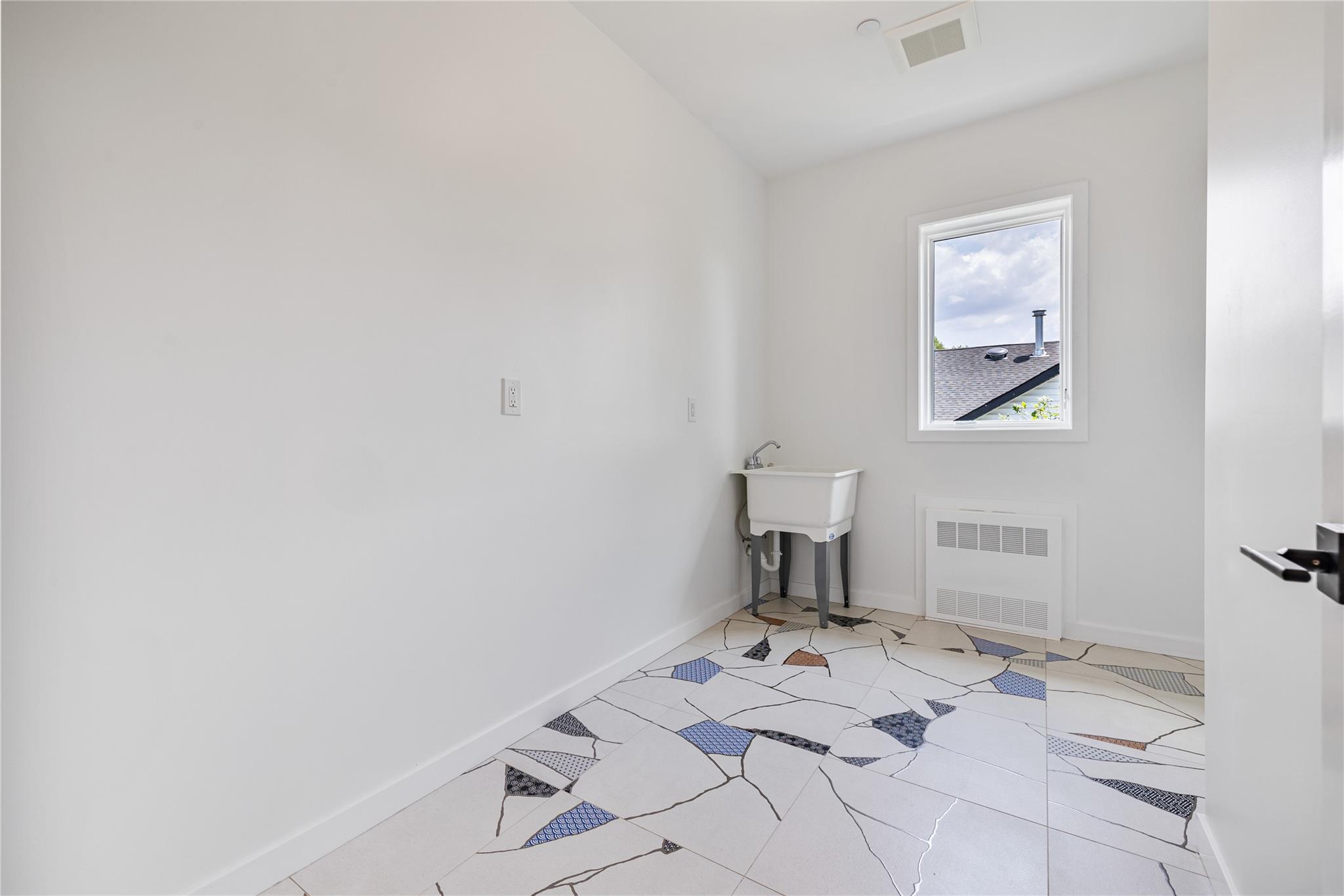 24 Suffern Place # 202, Monsey, NY 10952