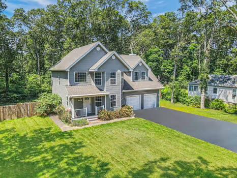 509 Lockwood Drive, Shirley, NY 11967