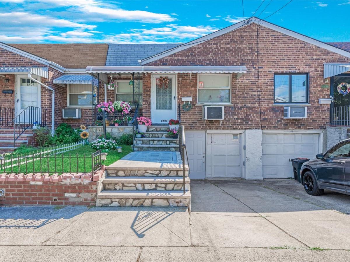 8407 262nd Street, Floral Park, NY 11001