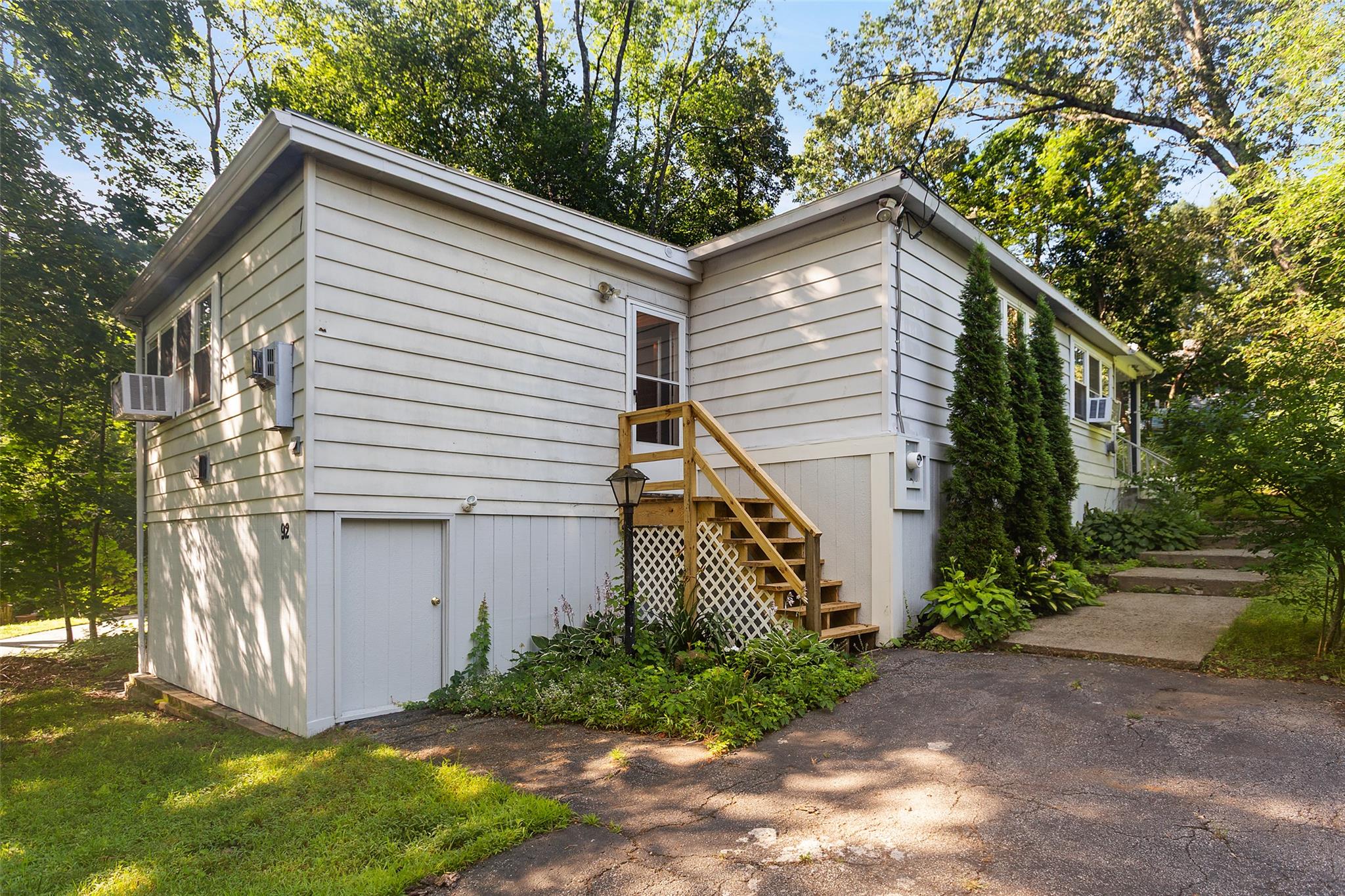 92 Rodeo Drive, North Salem, NY 10560