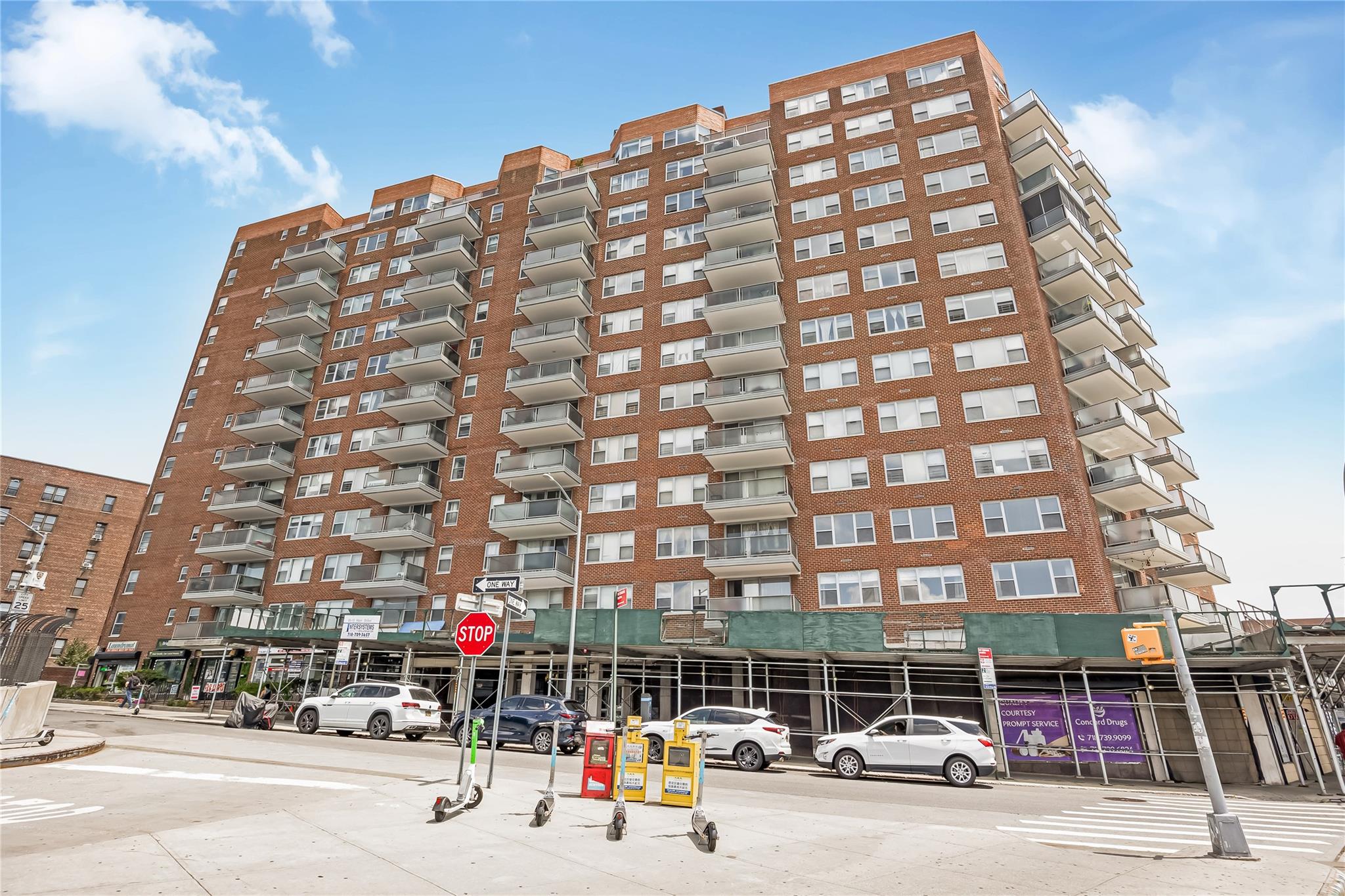 85-15 Main Street # 12I, Briarwood, NY 11435