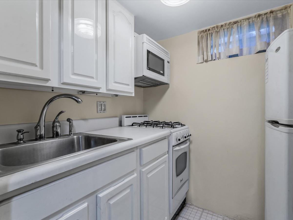 188-45 Quencer Road, Saint Albans, NY 11412