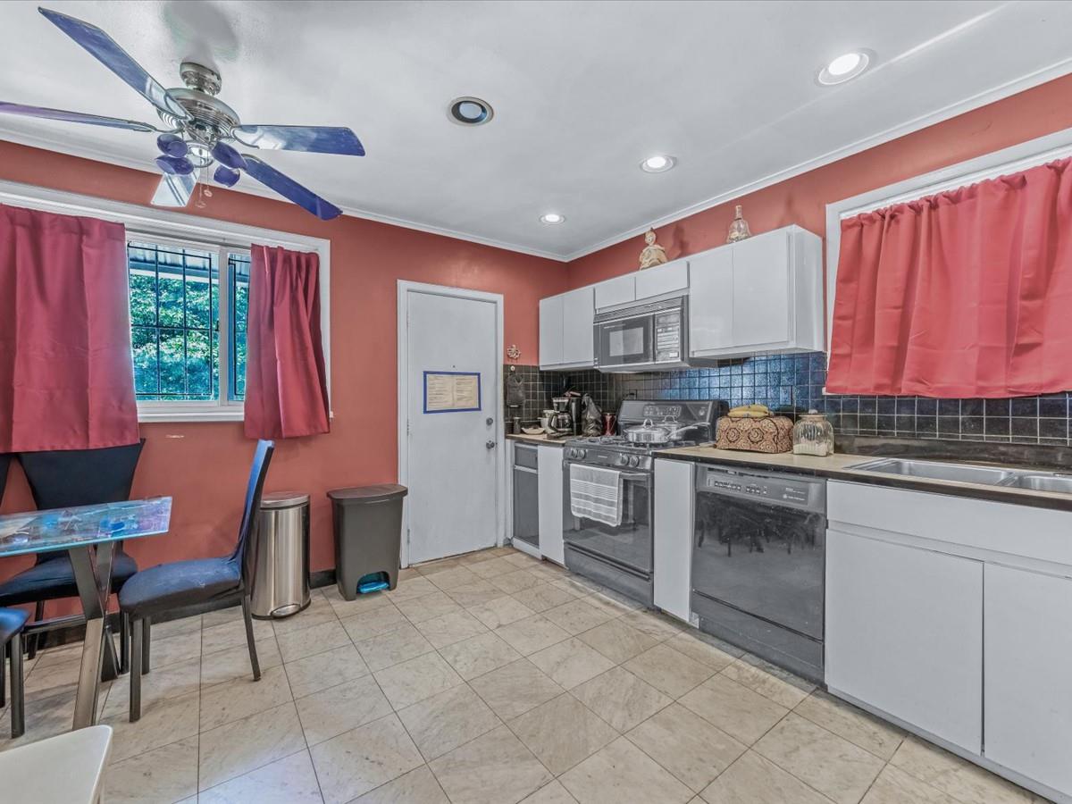 188-45 Quencer Road, Saint Albans, NY 11412