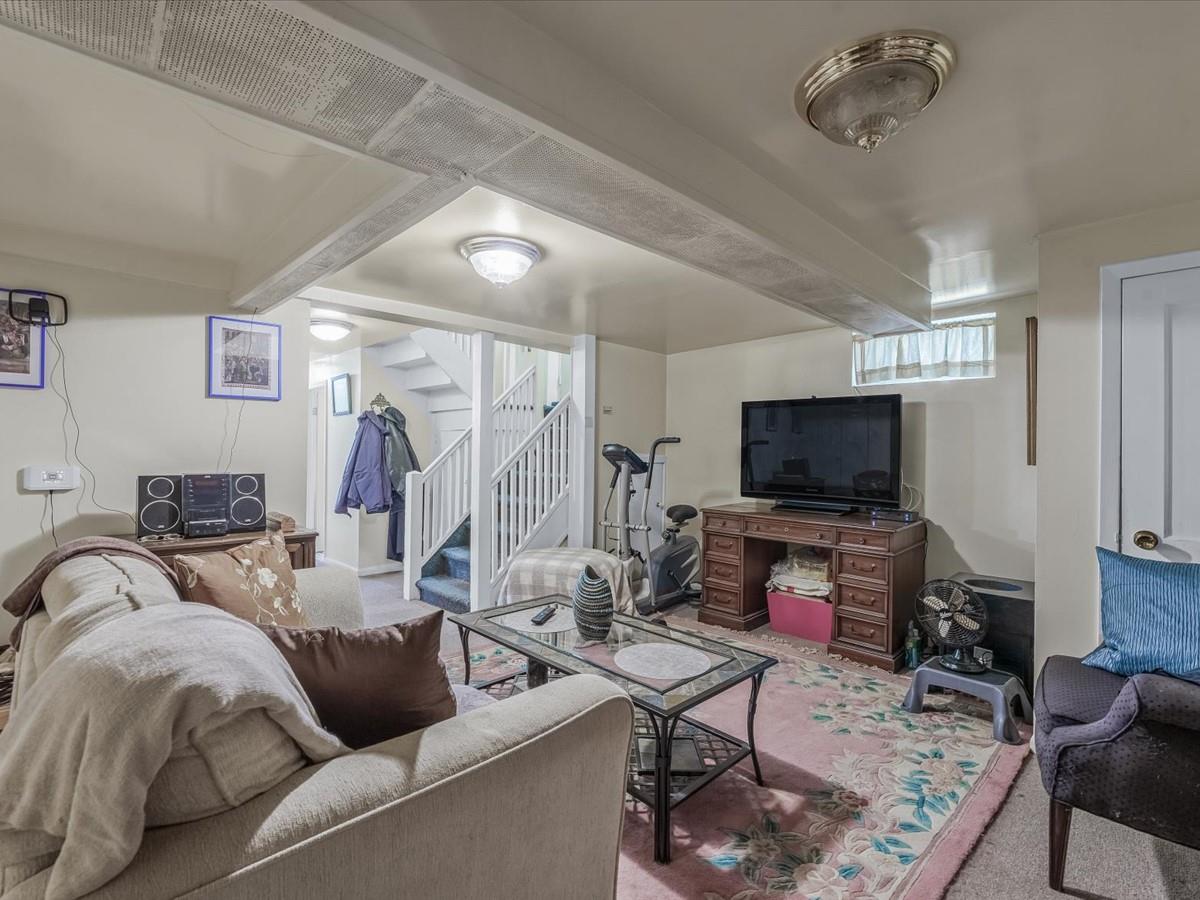 188-45 Quencer Road, Saint Albans, NY 11412