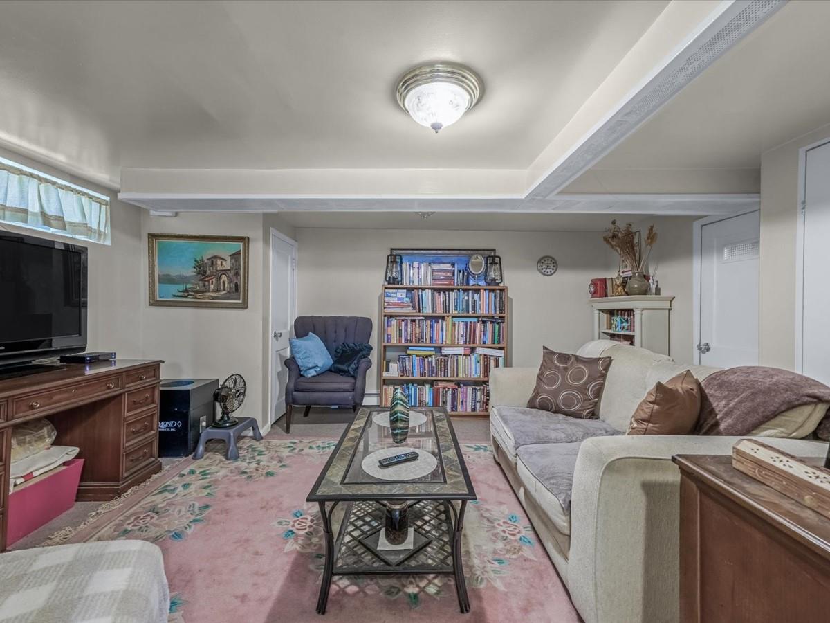 188-45 Quencer Road, Saint Albans, NY 11412