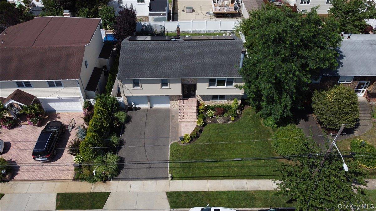 2770 Lincoln Boulevard, Merrick, NY 11566