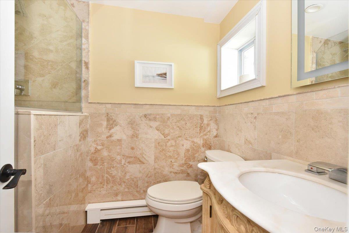 2770 Lincoln Boulevard, Merrick, NY 11566