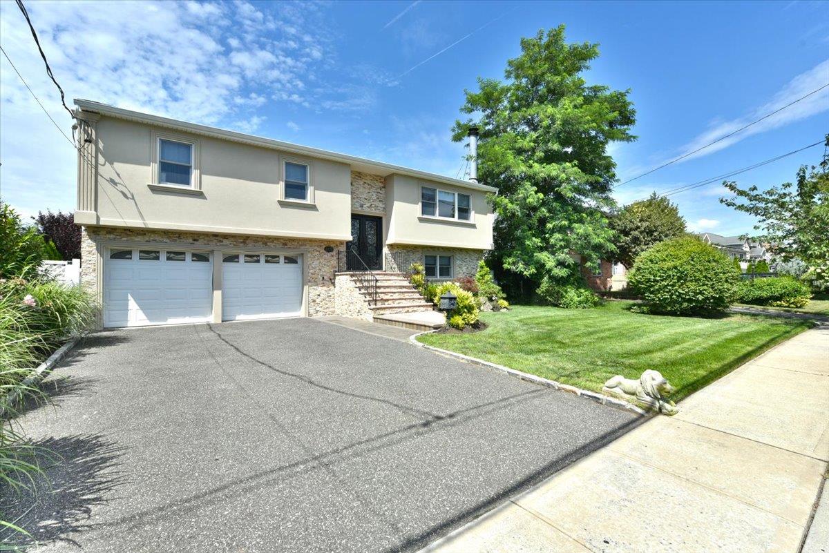2770 Lincoln Boulevard, Merrick, NY 11566