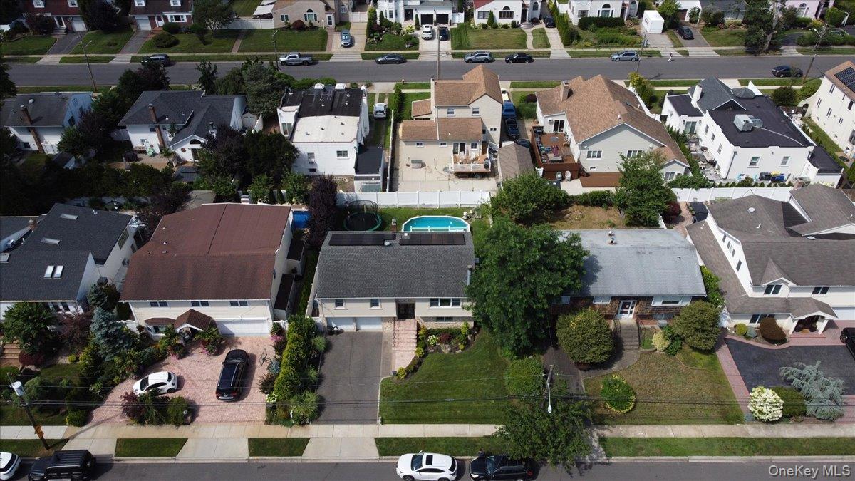 2770 Lincoln Boulevard, Merrick, NY 11566