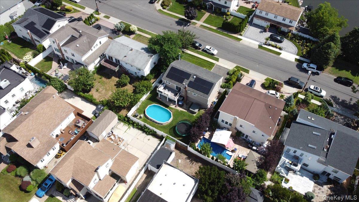 2770 Lincoln Boulevard, Merrick, NY 11566