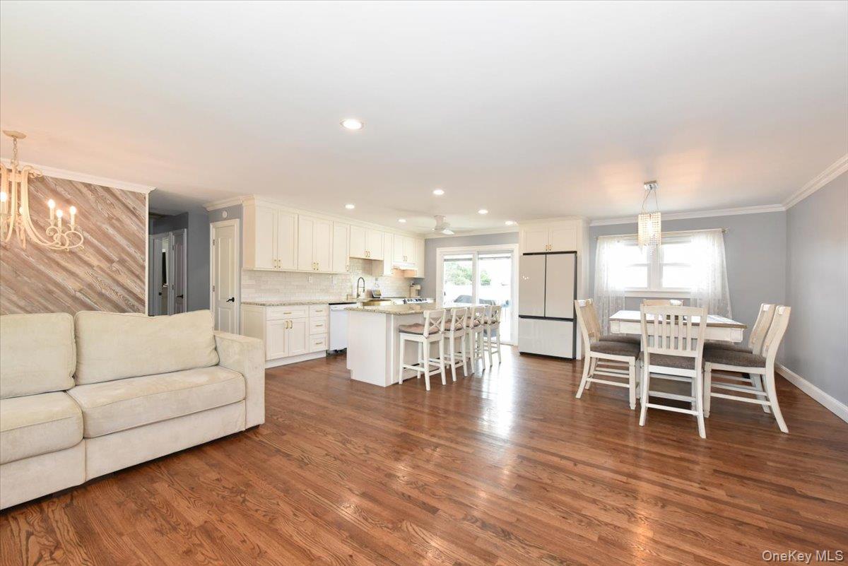 2770 Lincoln Boulevard, Merrick, NY 11566