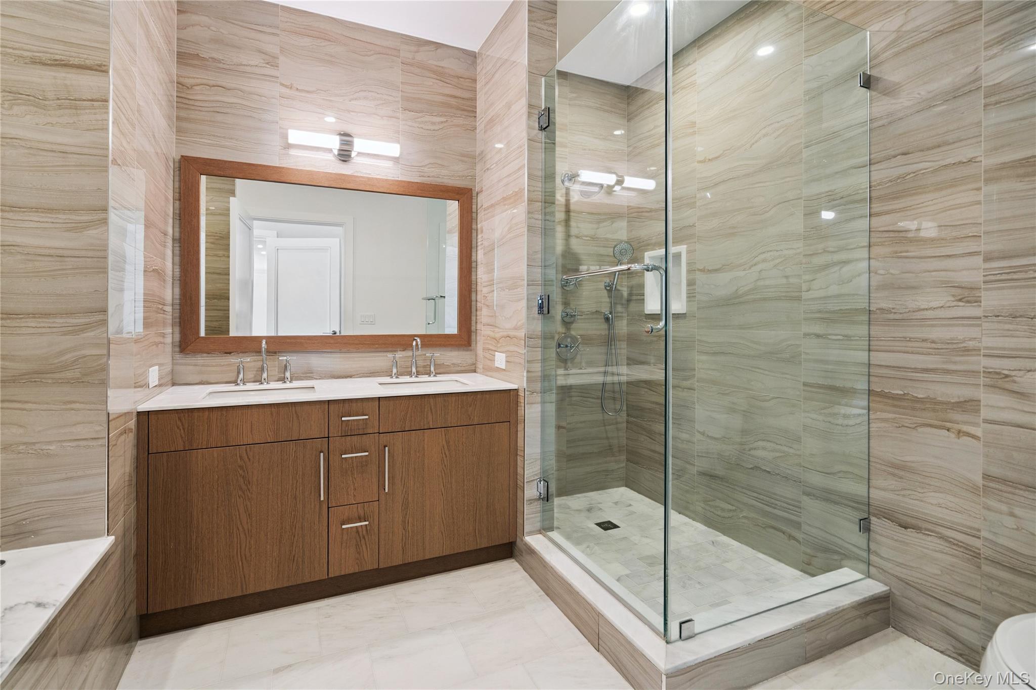 100 Garvies Point Road # 1304, Glen Cove, NY 11542