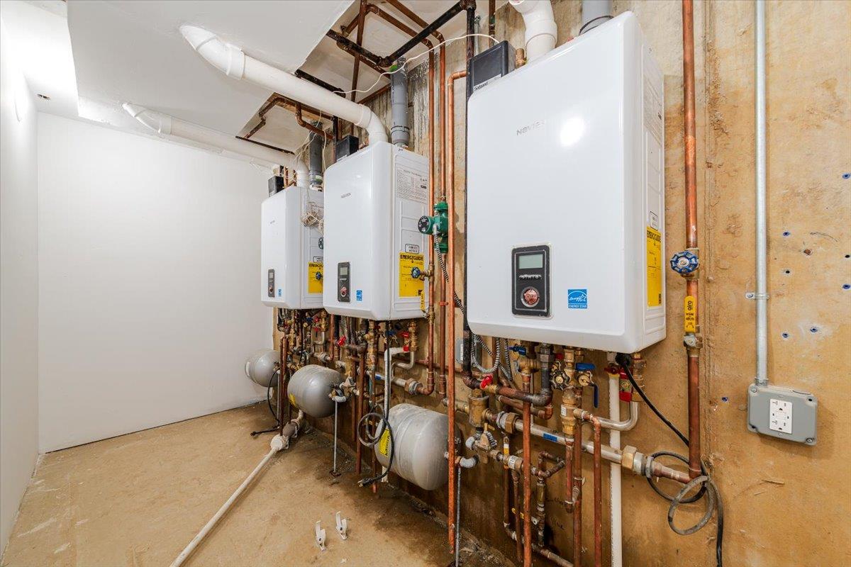 4636 Bronx Boulevard, Bronx, NY 10470