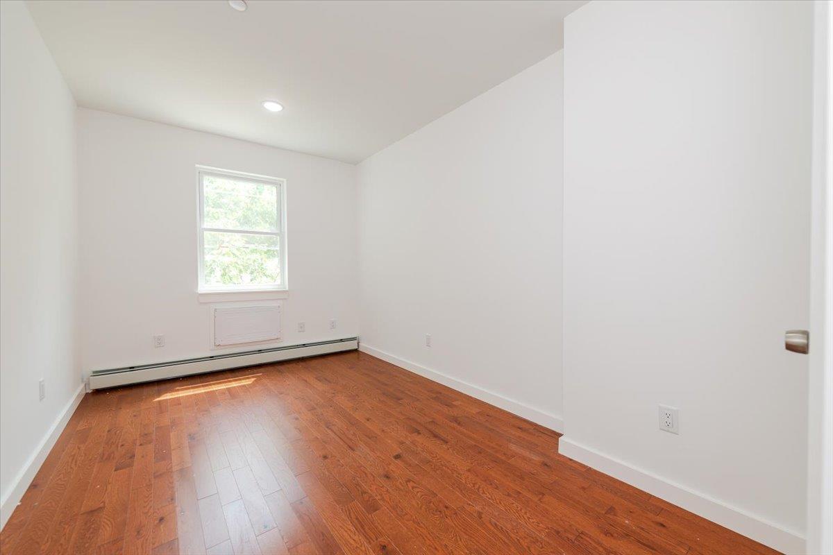 4636 Bronx Boulevard, Bronx, NY 10470