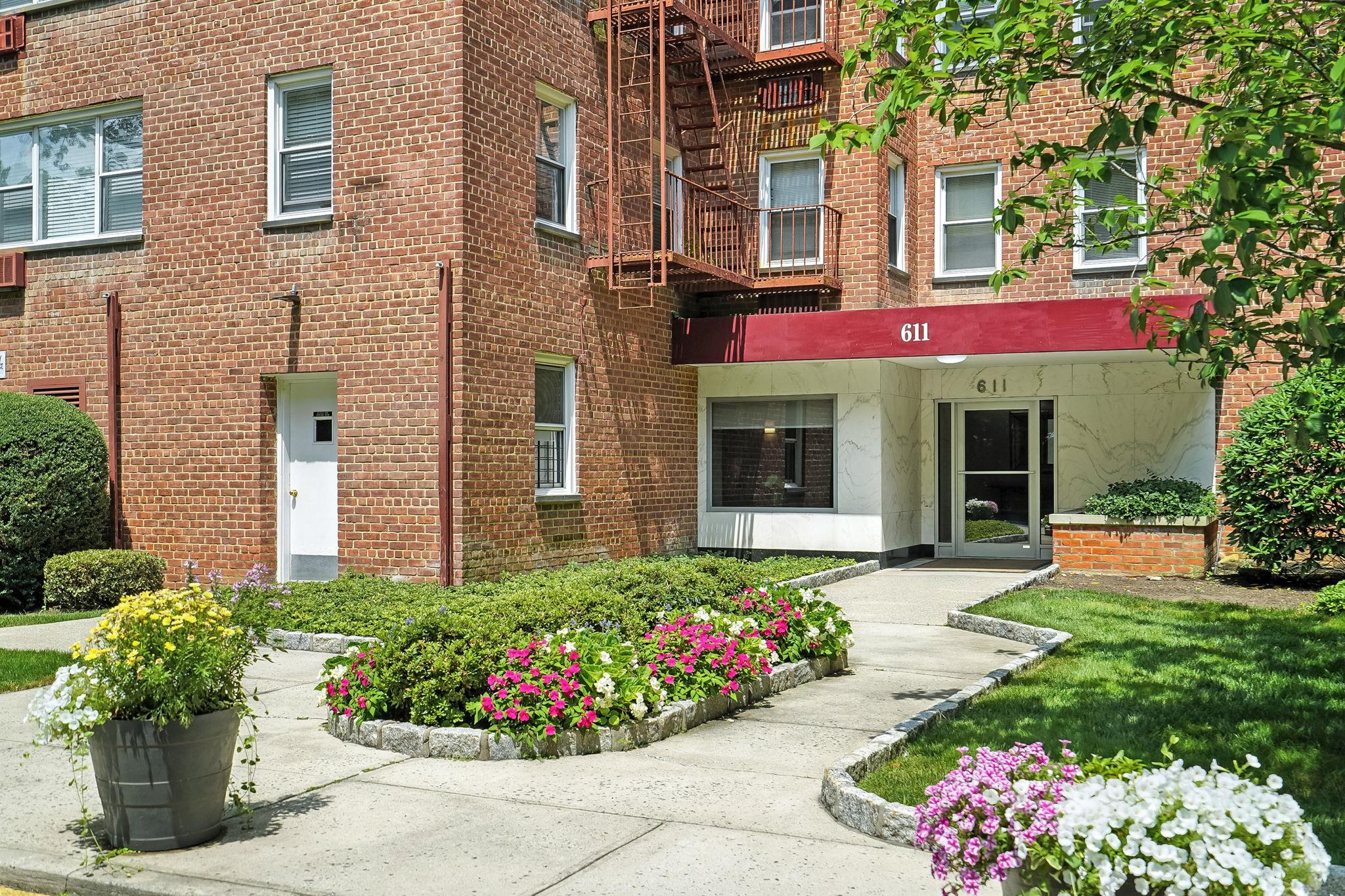 611 Palmer Road # 3S, Yonkers, NY 10701