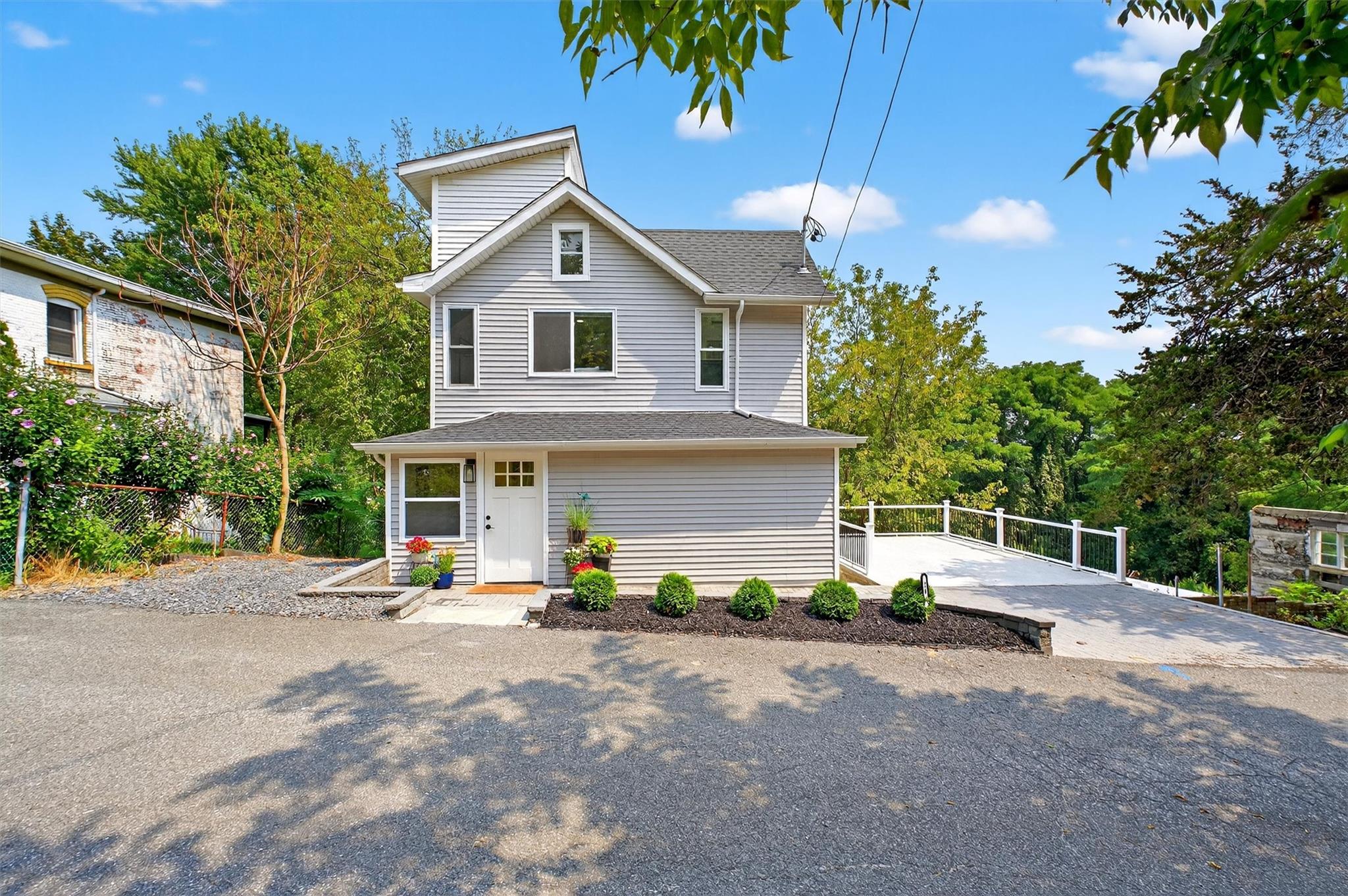 206 Willow Street, Kingston, NY 12401