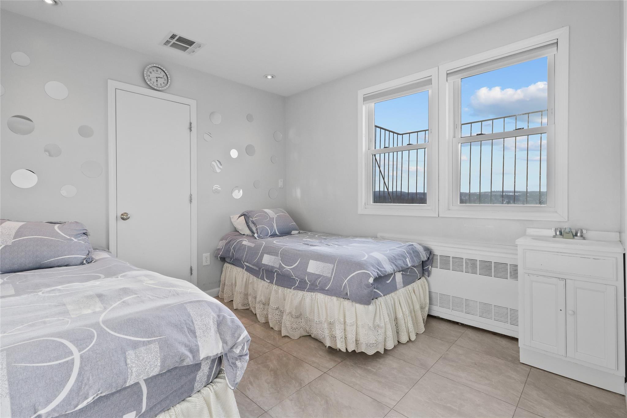 14 Hamburg Way # 303, Monroe, NY 10950