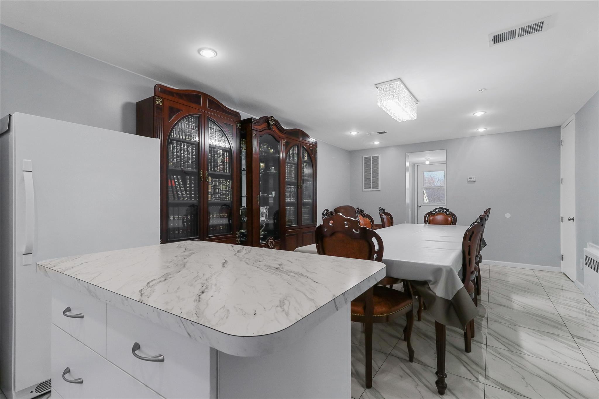 14 Hamburg Way # 303, Monroe, NY 10950