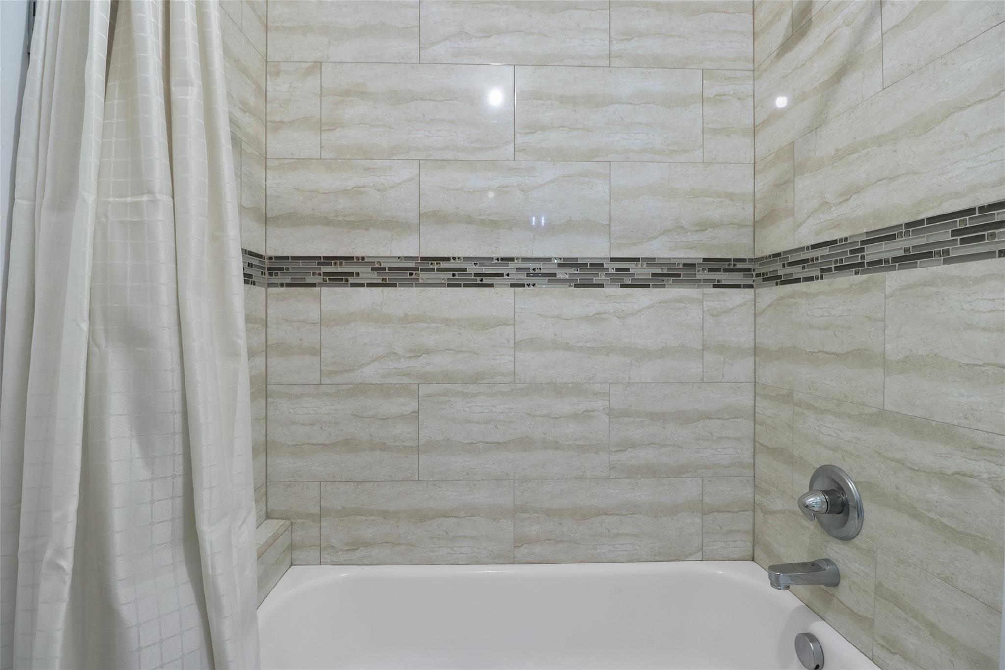 14 Hamburg Way # 303, Monroe, NY 10950