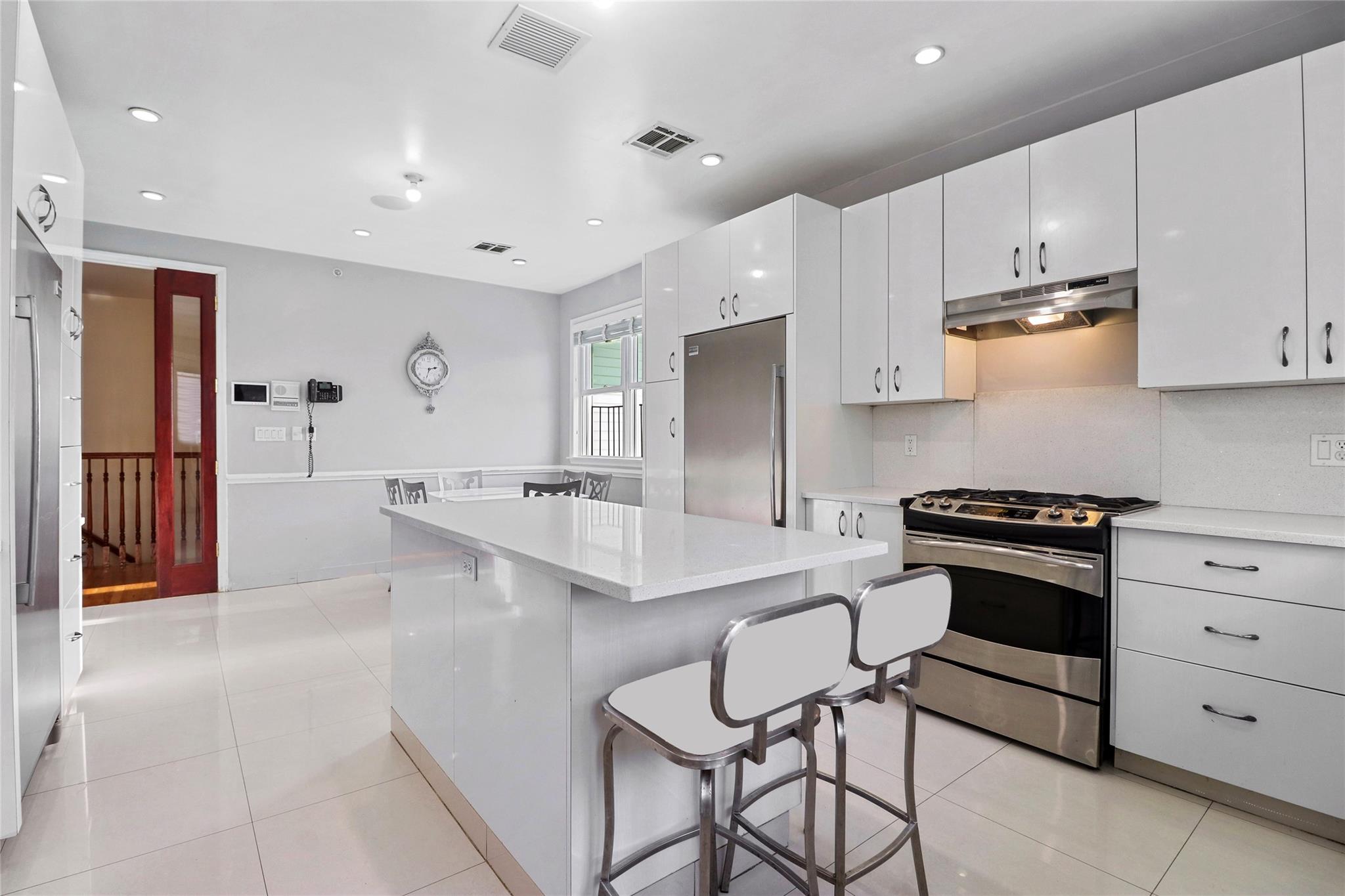 14 Hamburg Way # 303, Monroe, NY 10950