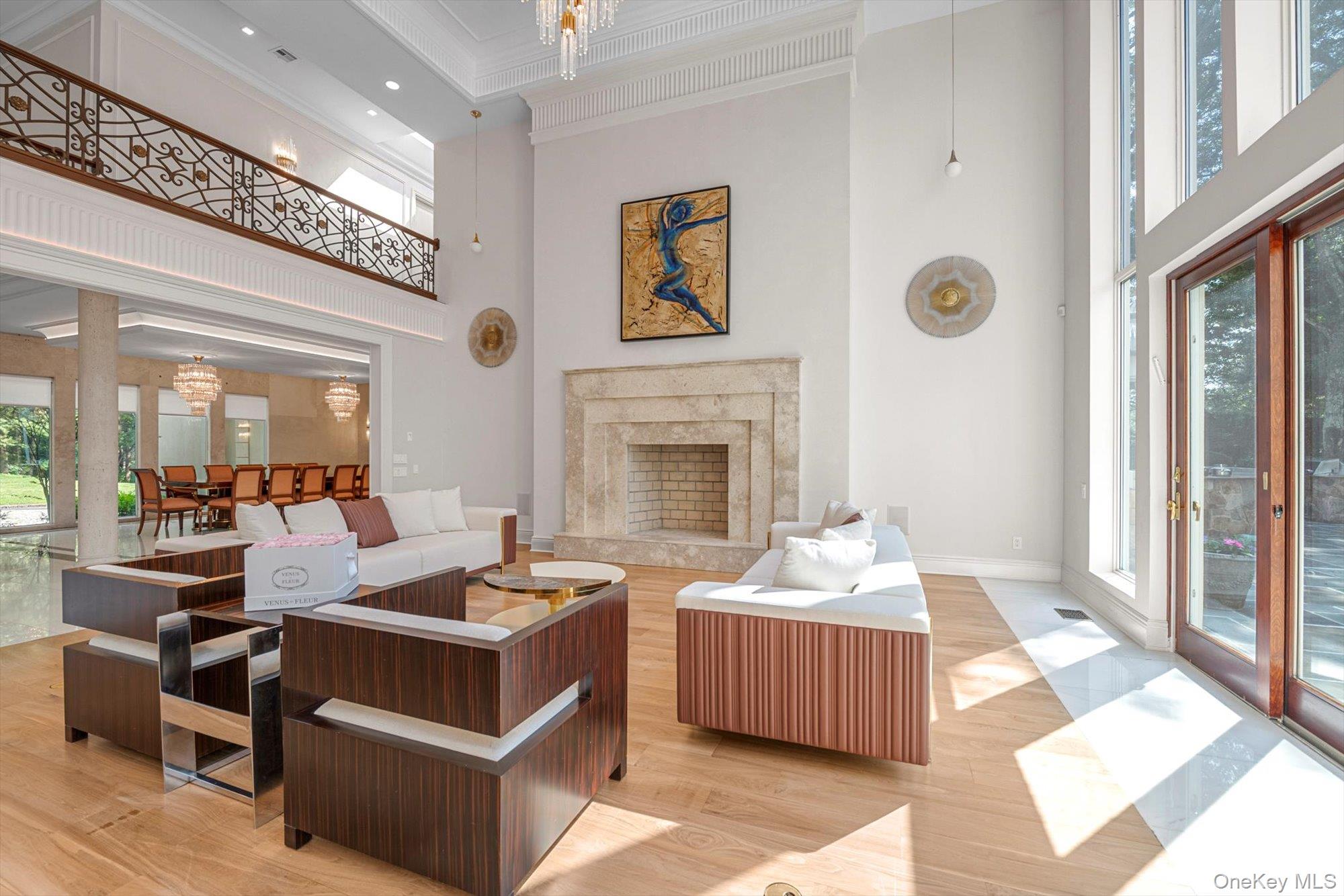 55 Coves Run, Oyster Bay Cove, NY 11791