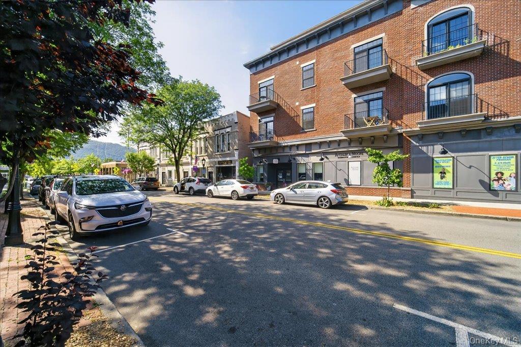 249 Main Street # 402, Beacon, NY 12508