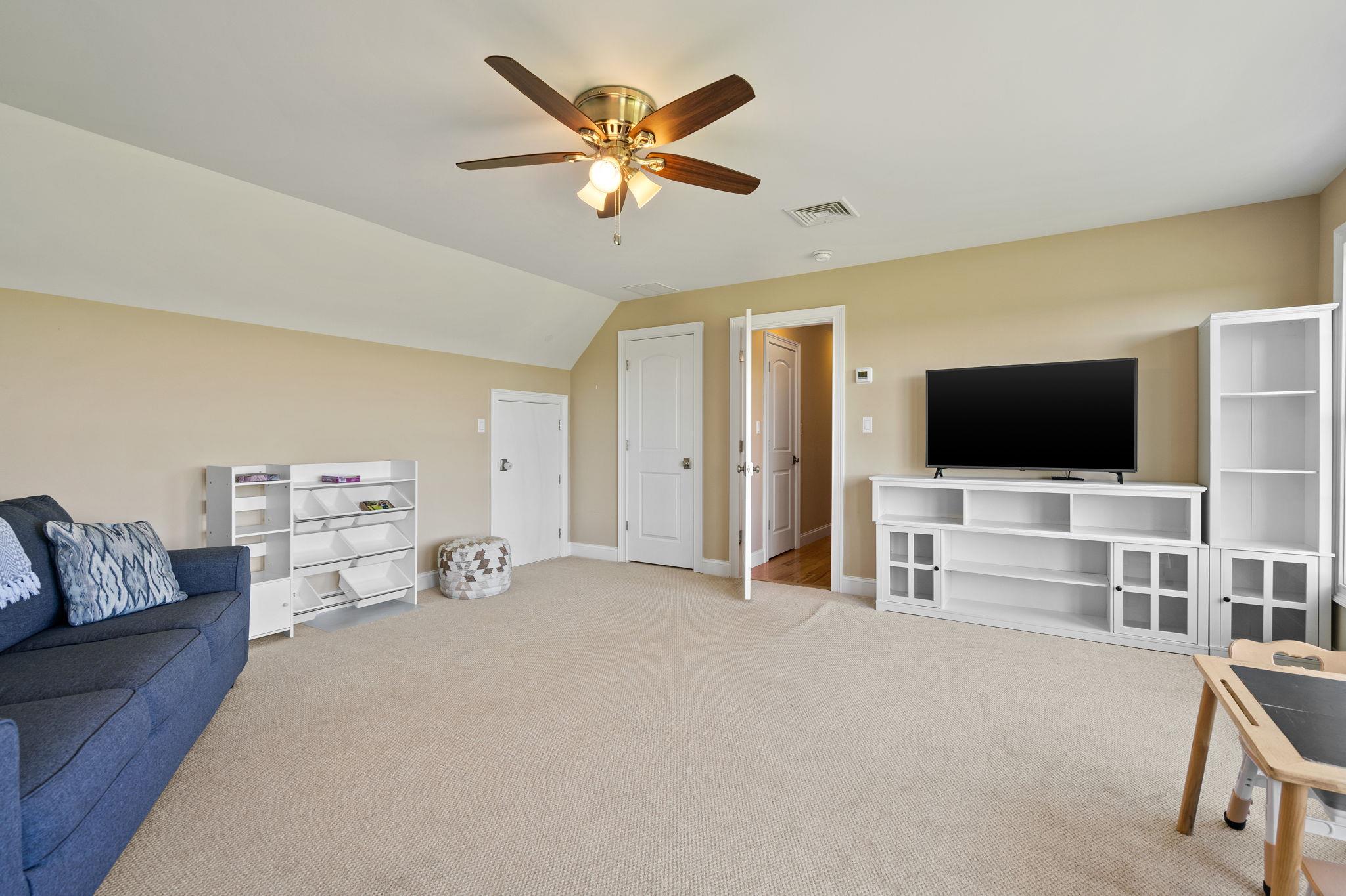 1572 State Route 52, Walden, NY 12586