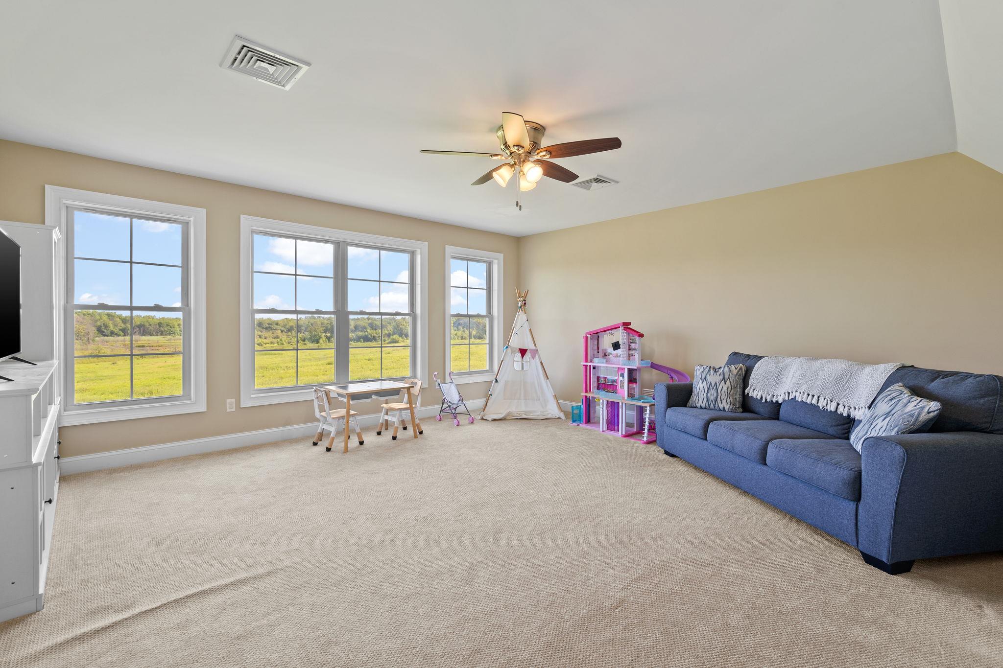 1572 State Route 52, Walden, NY 12586