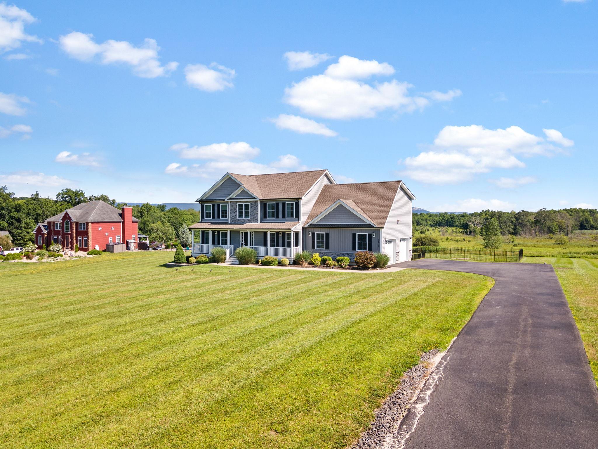 1572 State Route 52, Walden, NY 12586