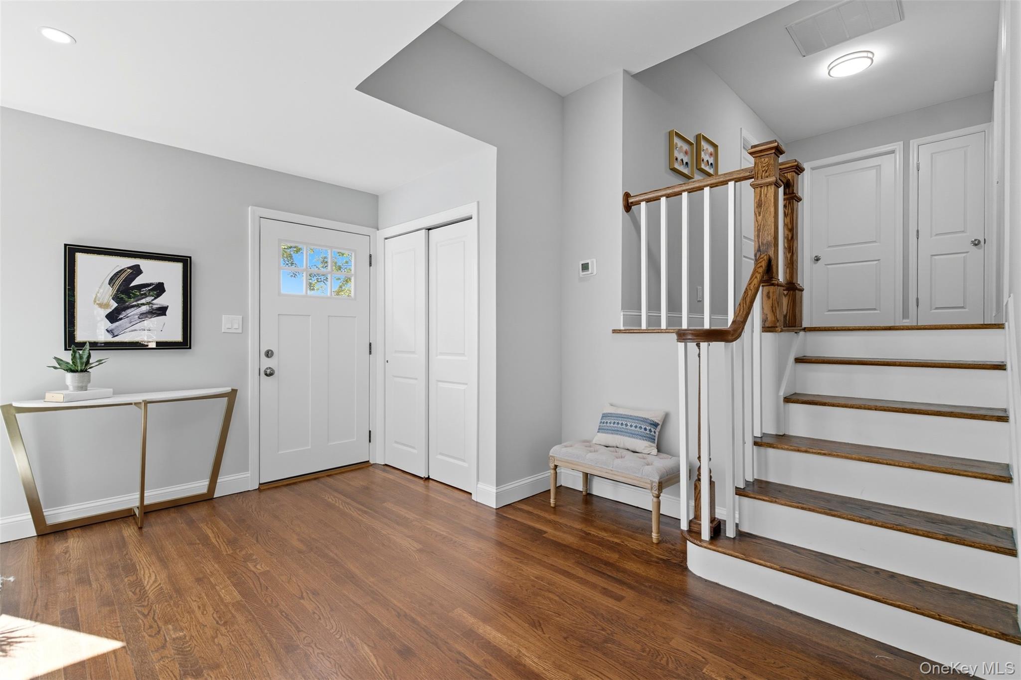 15 Byfield Place, Melville, NY 11747