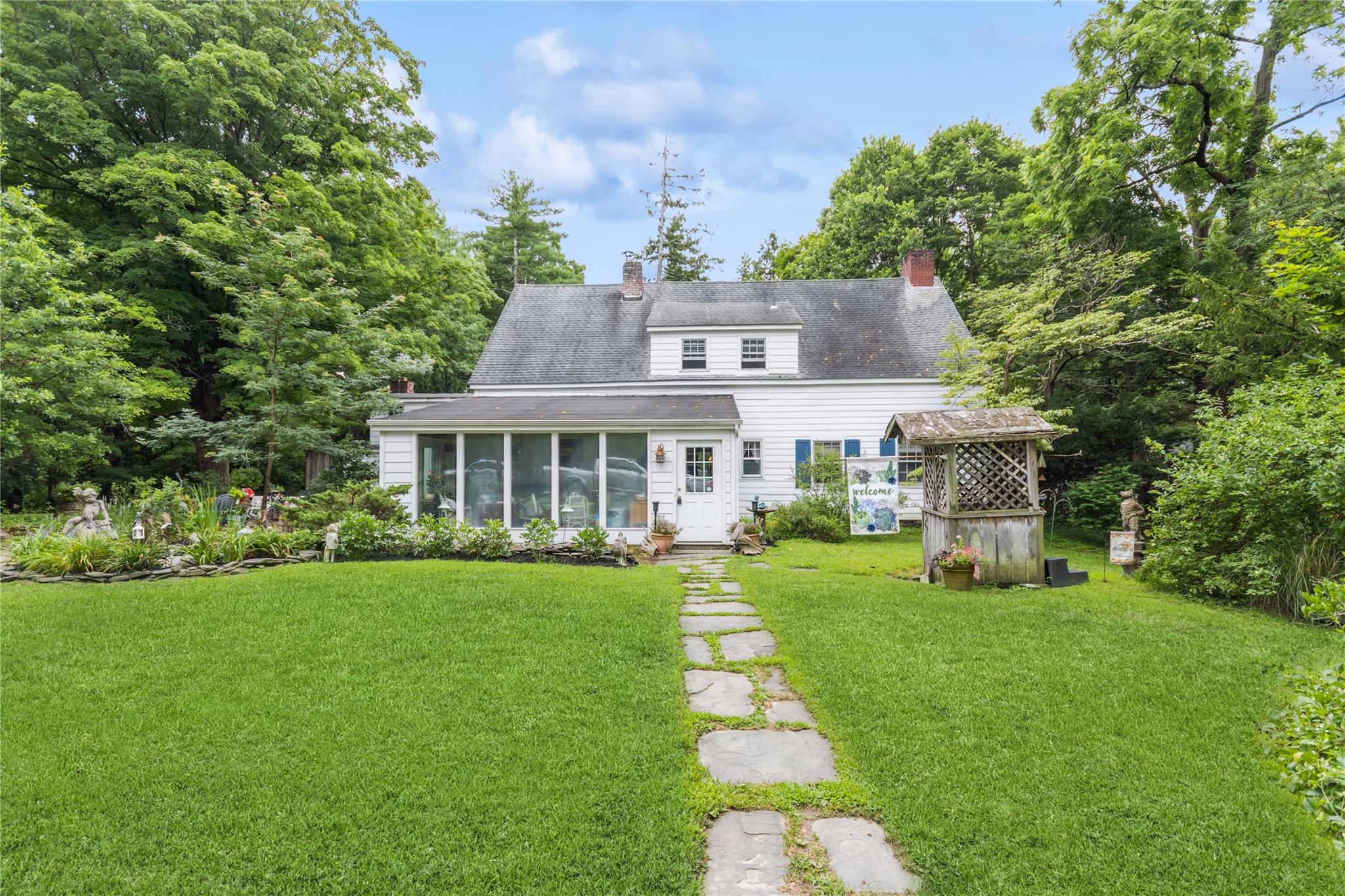 93 Widmer Road, Wappingers Falls, NY 12590