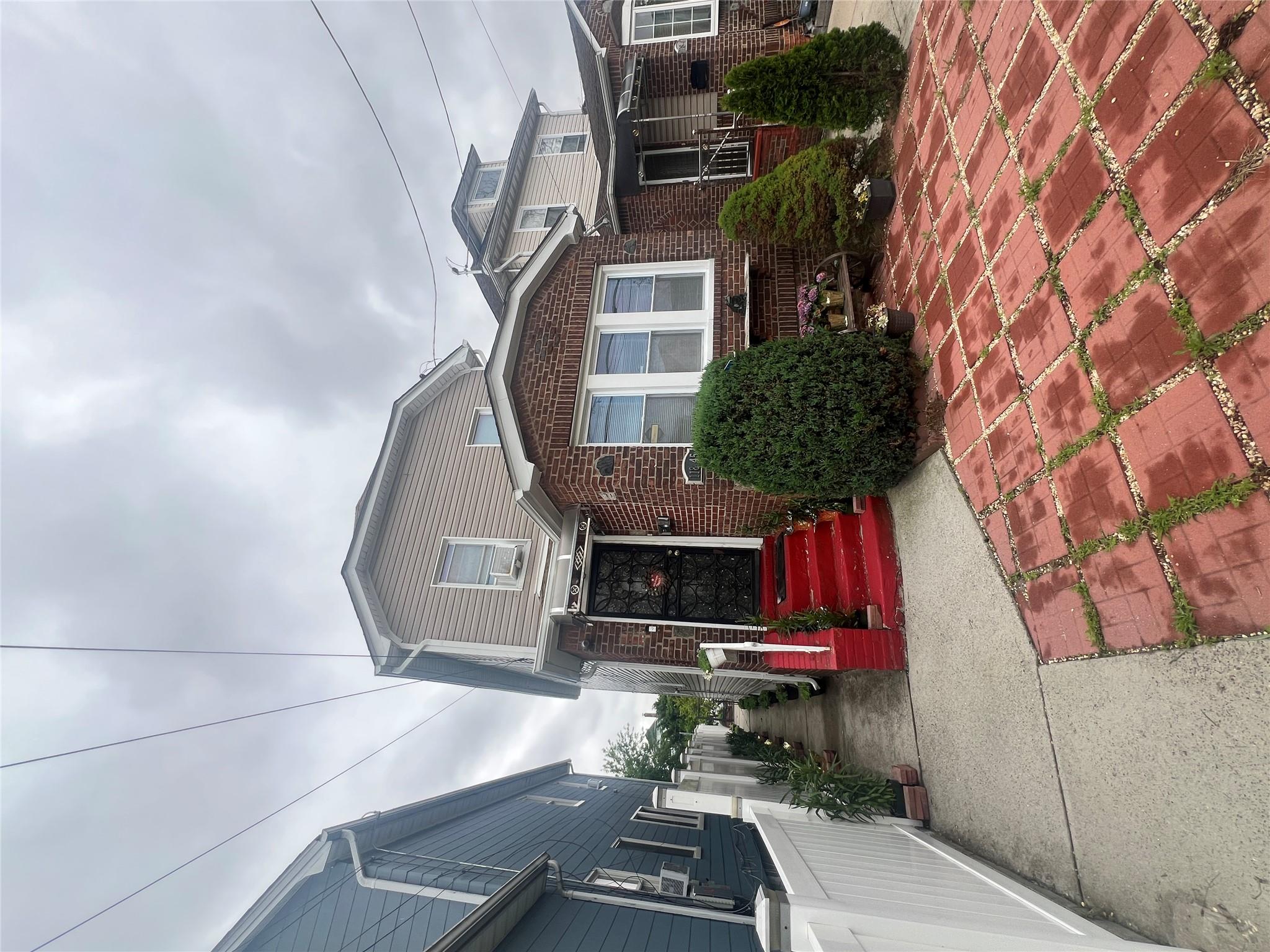 11845 218th Street, Cambria Heights, NY 11411