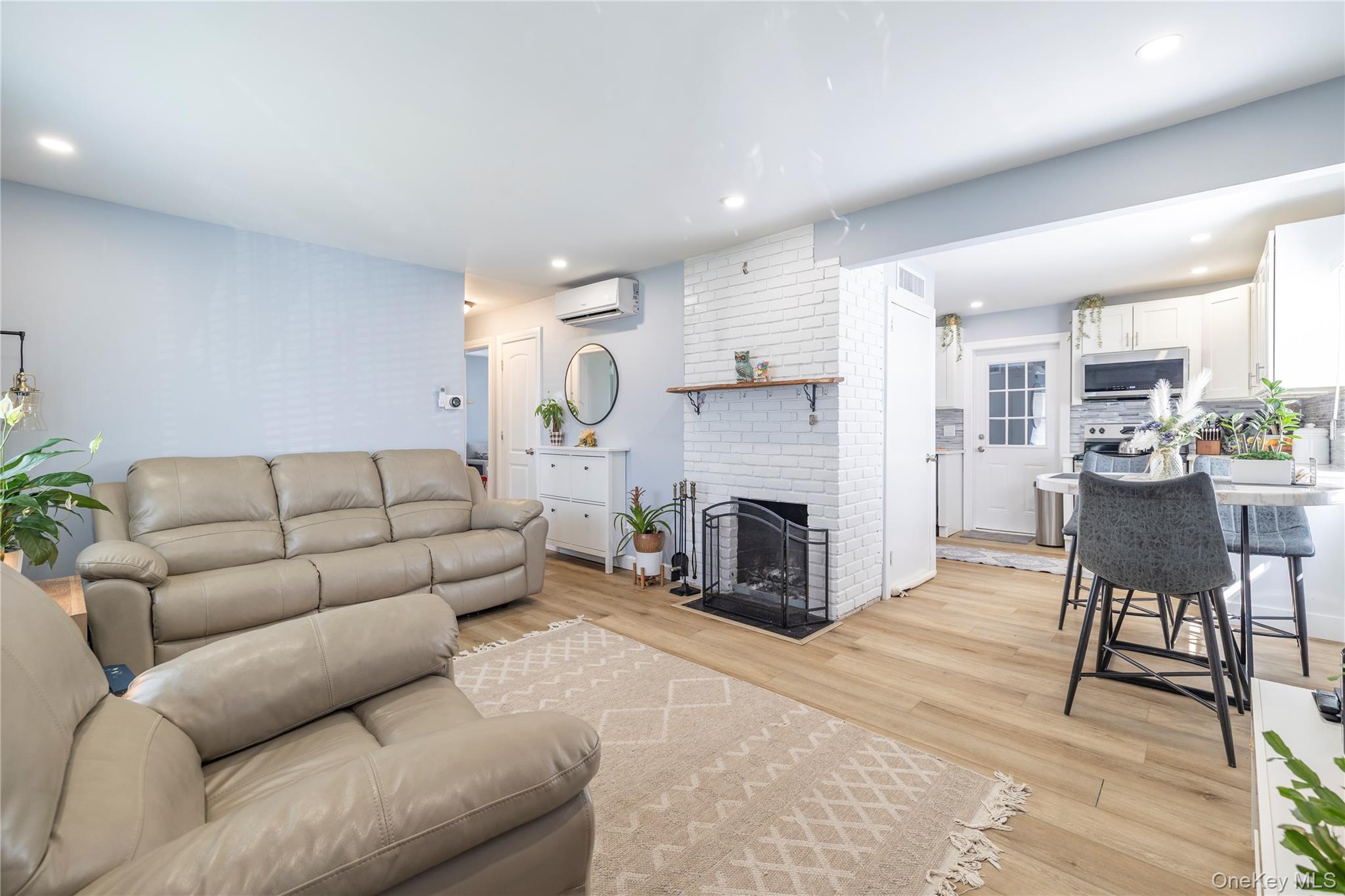 44 Tyler Street, Freeport, NY 11520