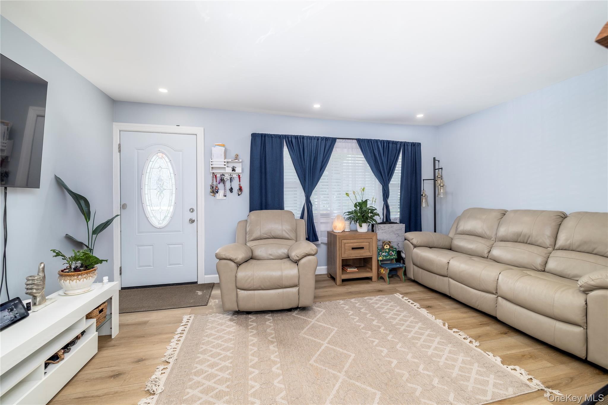 44 Tyler Street, Freeport, NY 11520