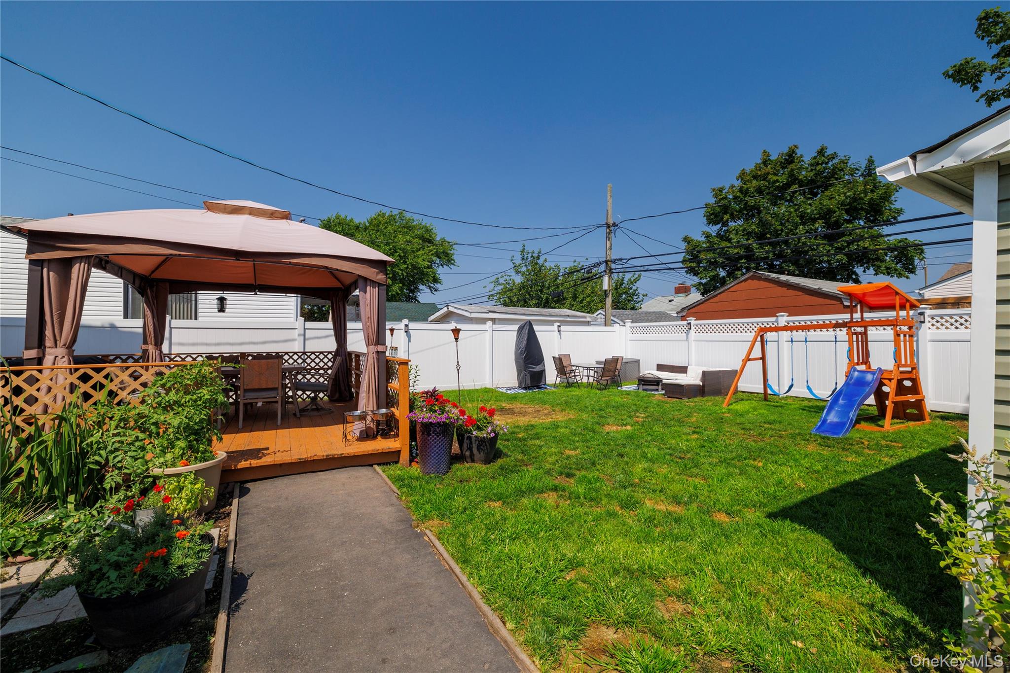 44 Tyler Street, Freeport, NY 11520