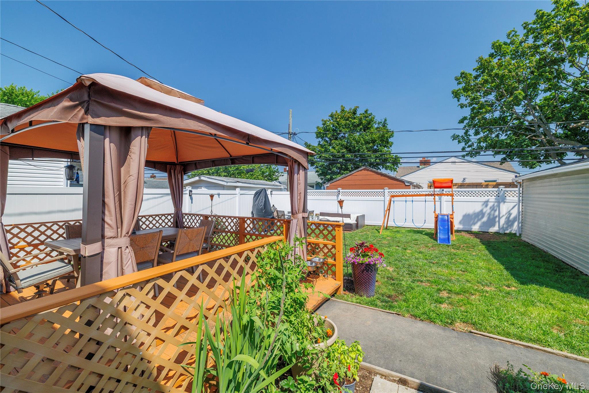 44 Tyler Street, Freeport, NY 11520