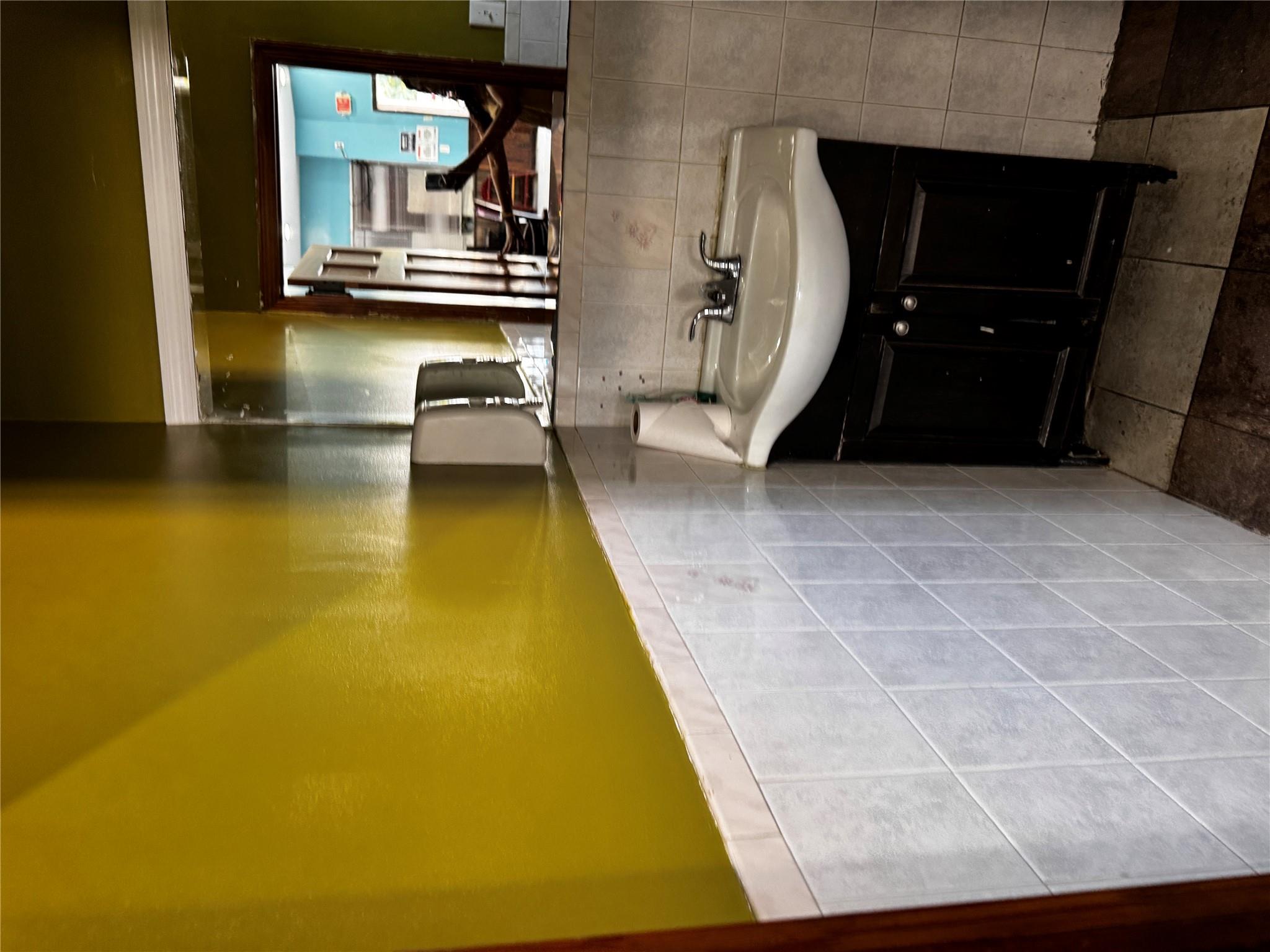 214-21 Jamaica Avenue, Queens Village, NY 11428