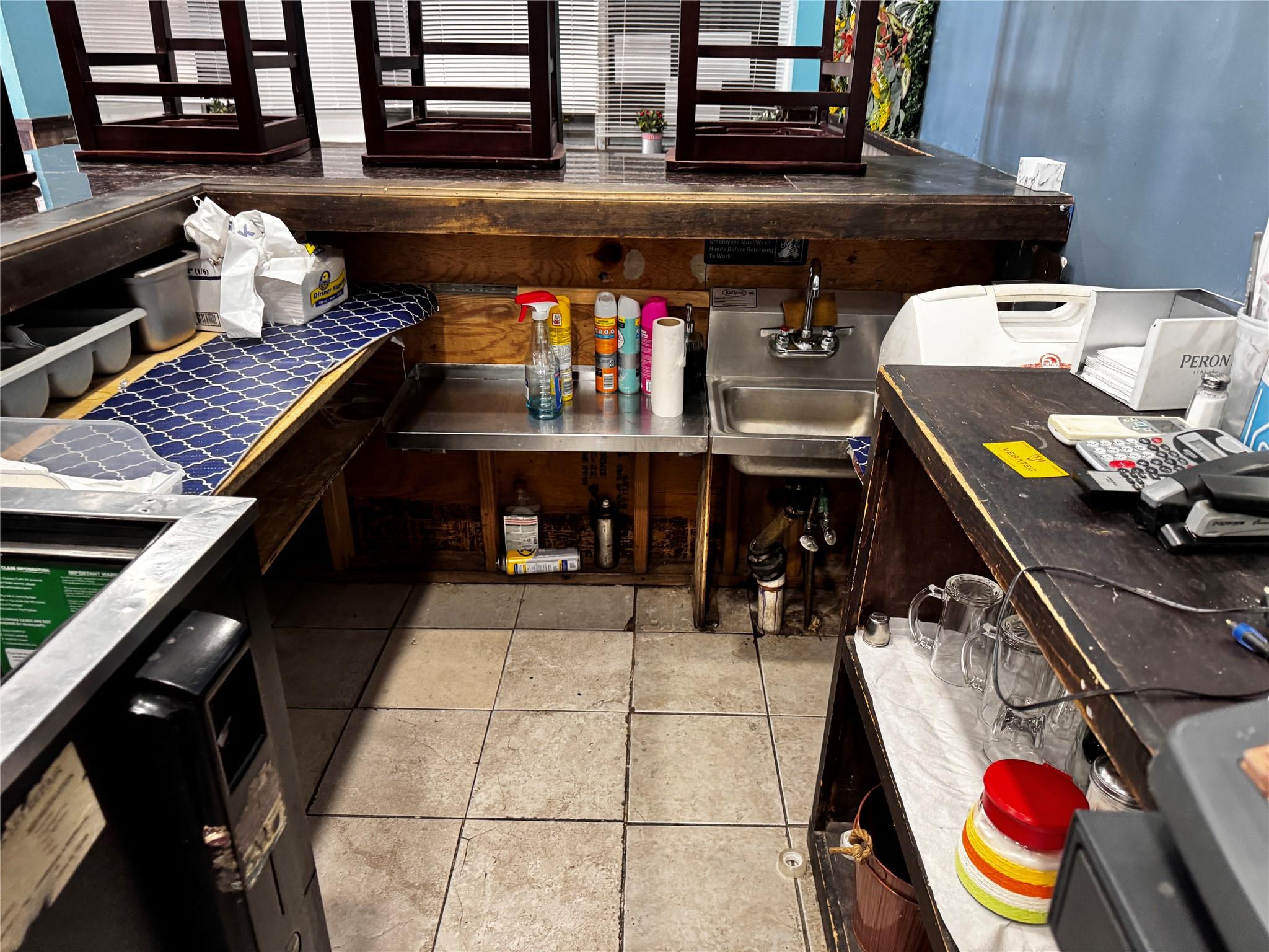 214-21 Jamaica Avenue, Queens Village, NY 11428