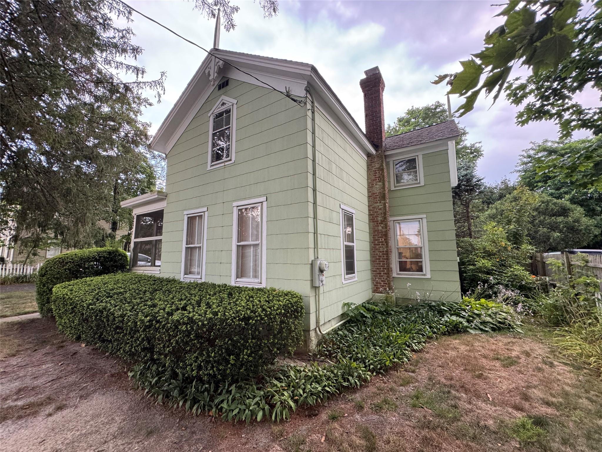 627 Roanoke Avenue, Riverhead, NY 11901