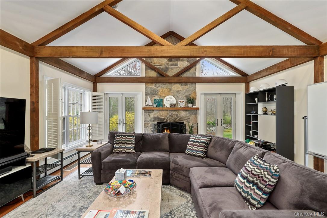 26-28 Westchester Avenue, Pound Ridge, NY 10576