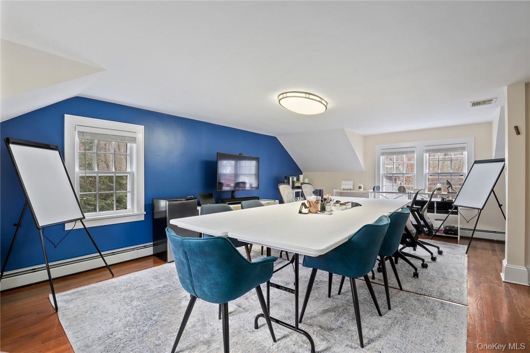 26-28 Westchester Avenue, Pound Ridge, NY 10576