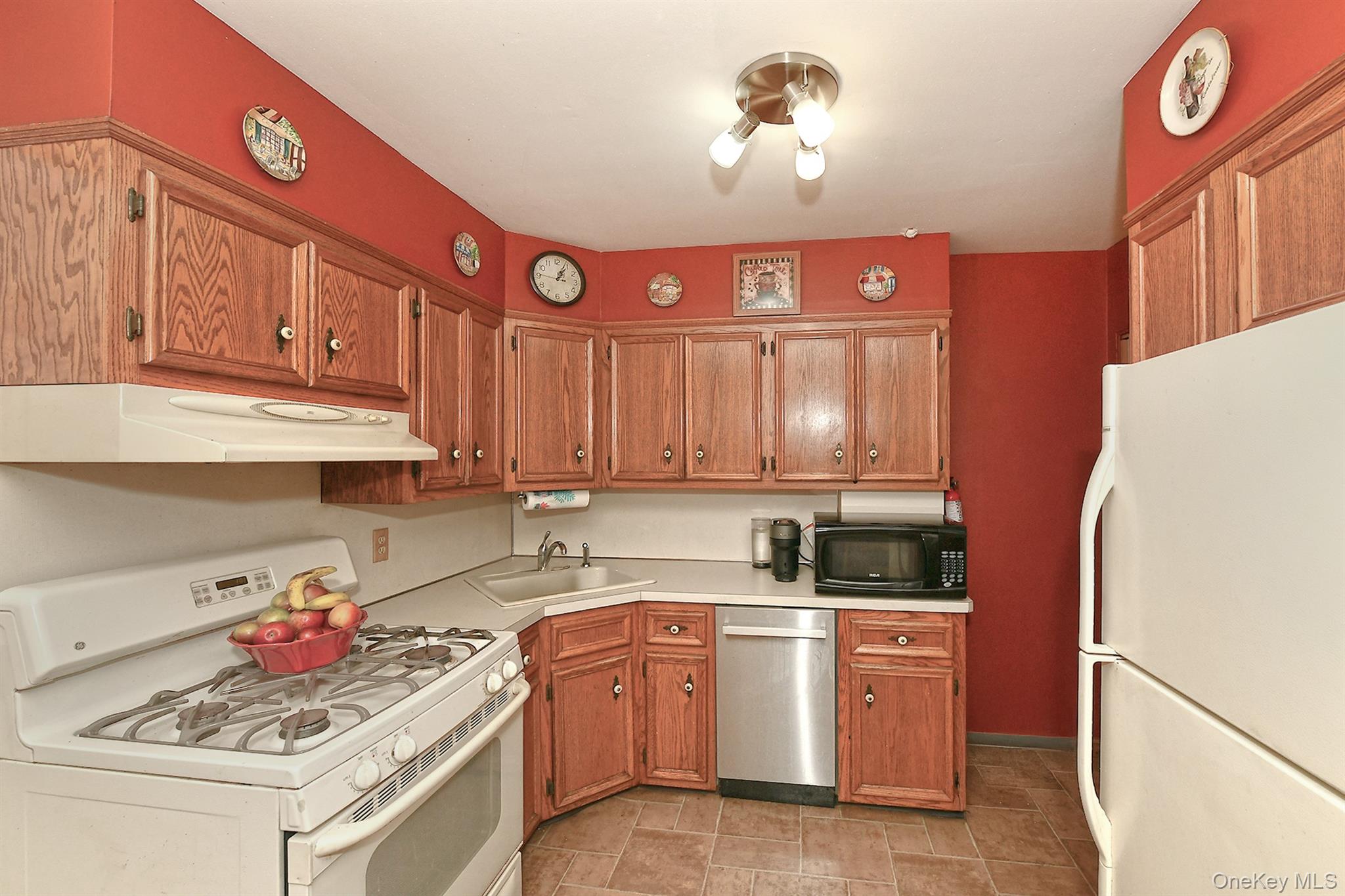 63-05 138th Street, Flushing, NY 11367