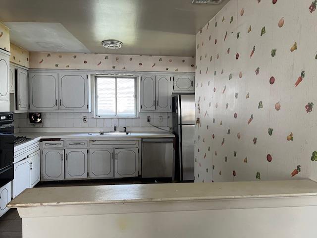 87 W Clinton Avenue, Roosevelt, NY 11575