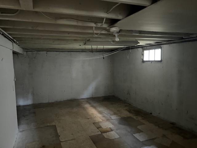 87 W Clinton Avenue, Roosevelt, NY 11575