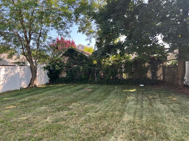 87 W Clinton Avenue, Roosevelt, NY 11575